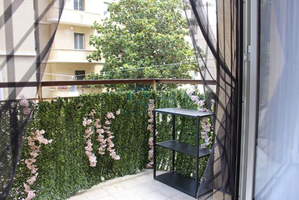 Apartment P R A T I Cozy Urban Escape *